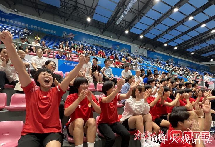 静默赛场 温情守护 静默赛场 温情守护